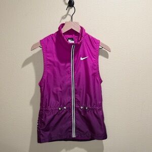 Nike Women's XS Ombré Magenta and Plum Windbreaker Running Vest